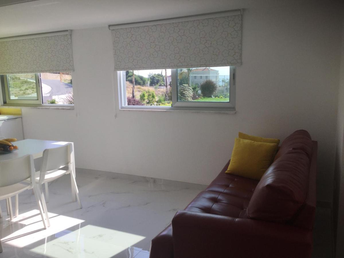 Yellow Studio Brand New Limassol Eksteriør billede